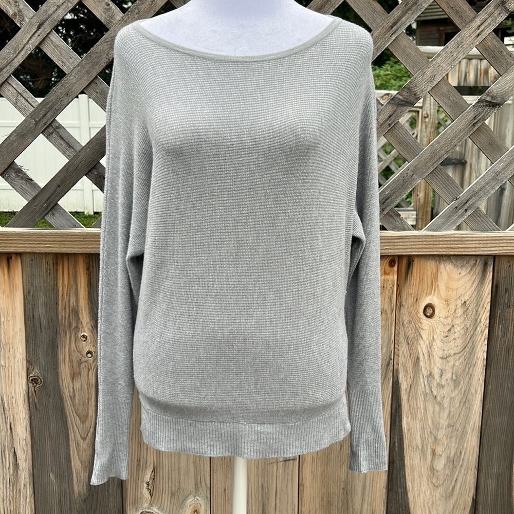 Tahari Gorgeous Soft Lightweight Fall Sweater Size Small